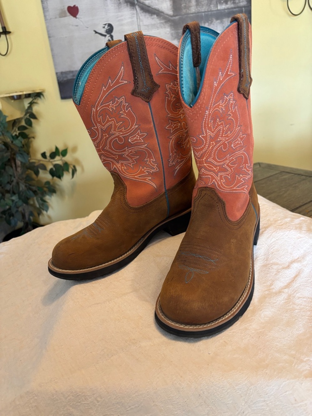 Ariat Brown and Orange Western Cowboy Boots Sz 9B